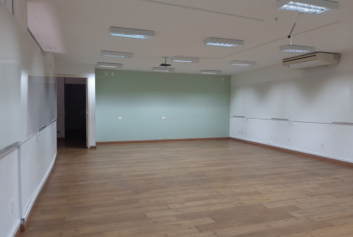 Loja de 540m2, na Savassi 8